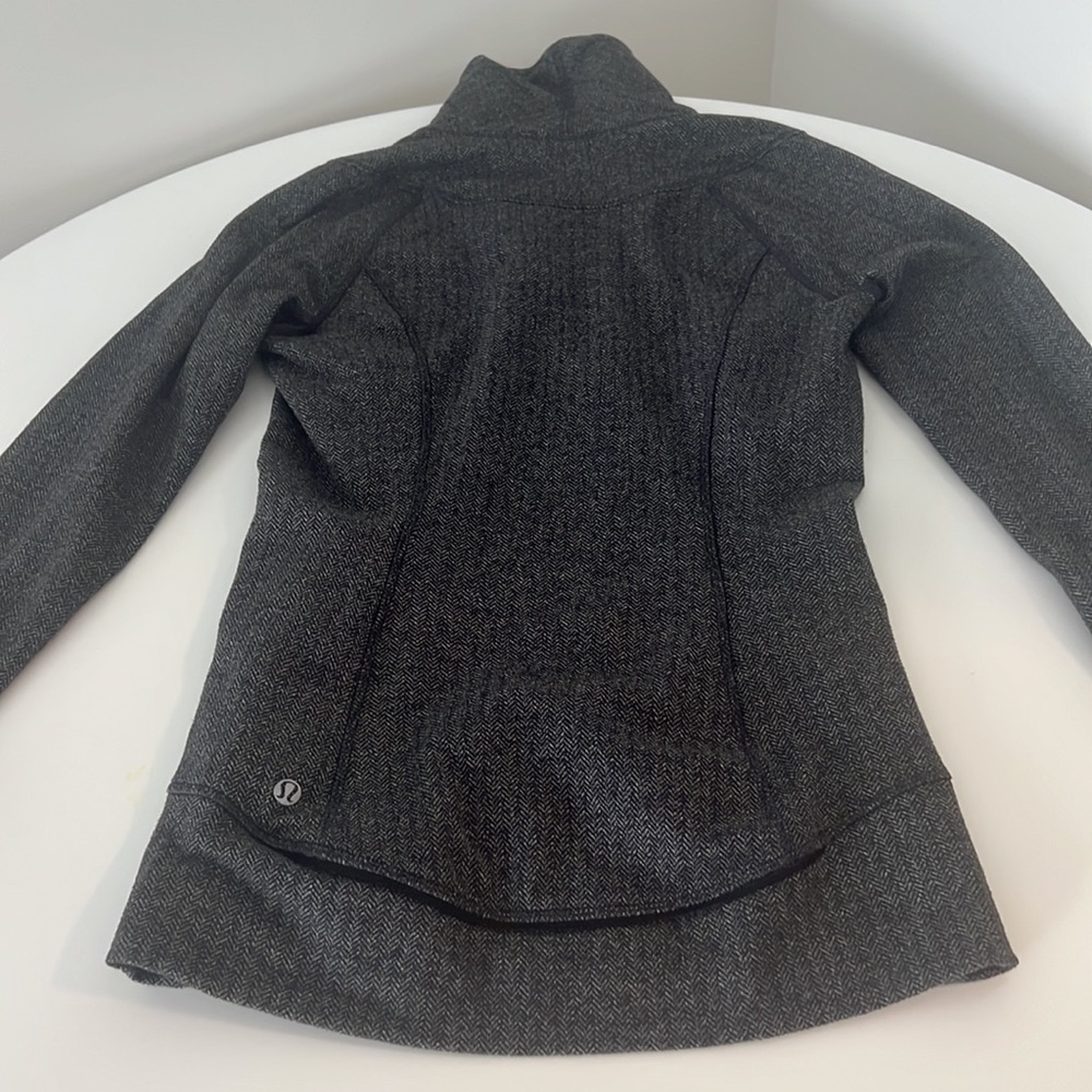 Lululemon Half Zip - image 5